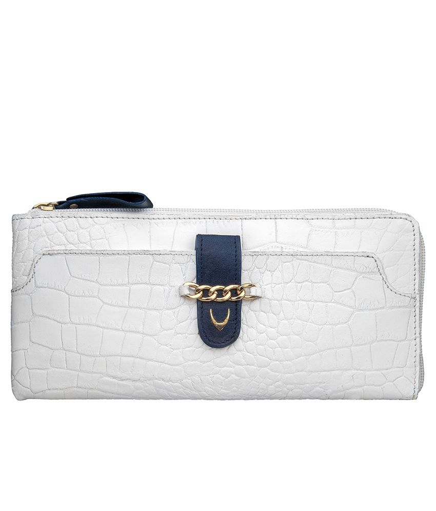 Buy Hidesign Sb Atria W2 White Leather Ladies Wallet at Best Prices in India - Snapdeal