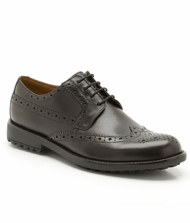 Clarks Black Formal Shoes Price in India Buy Clarks Black