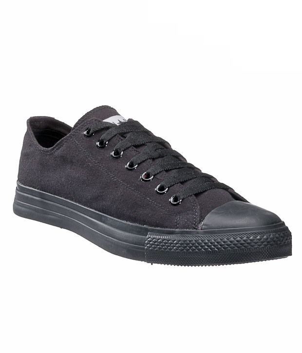 black converse trainers size 7