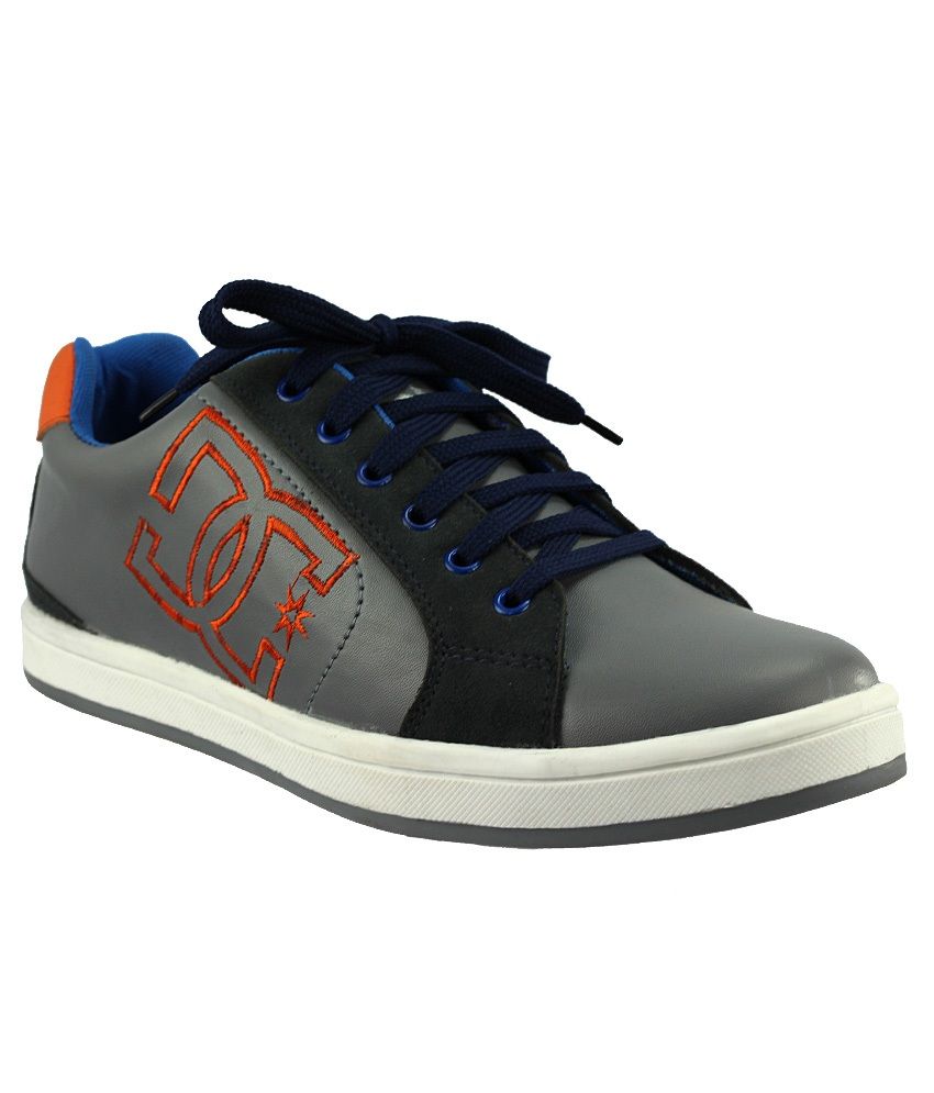 footaction mens shoes