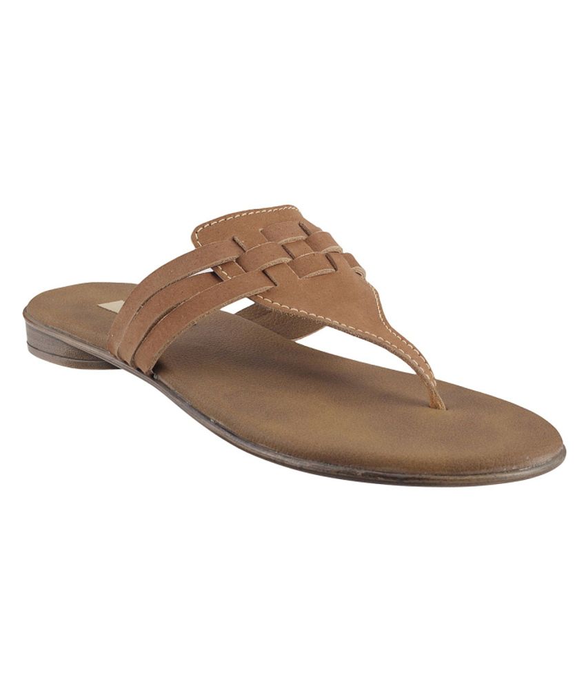 metro flat sandals