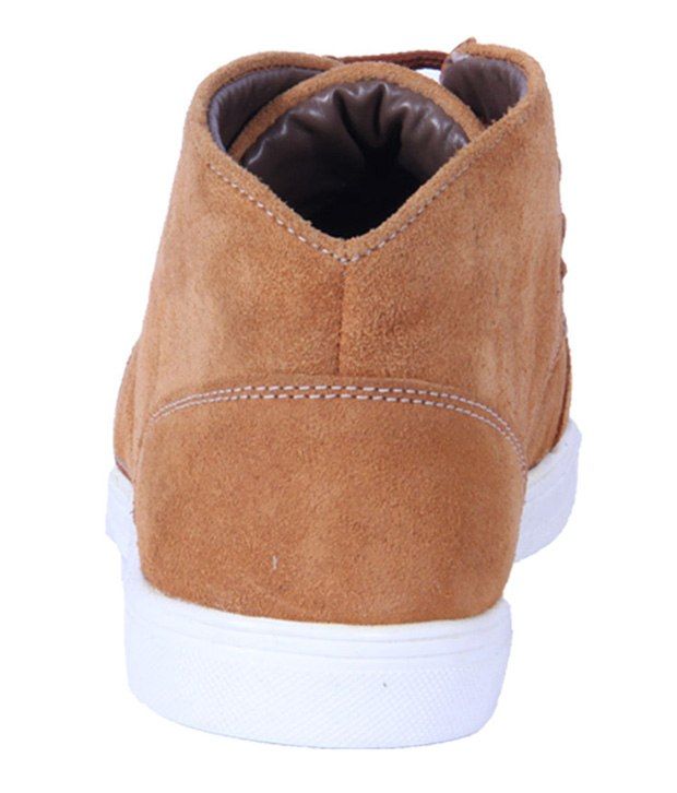 tan canvas shoes