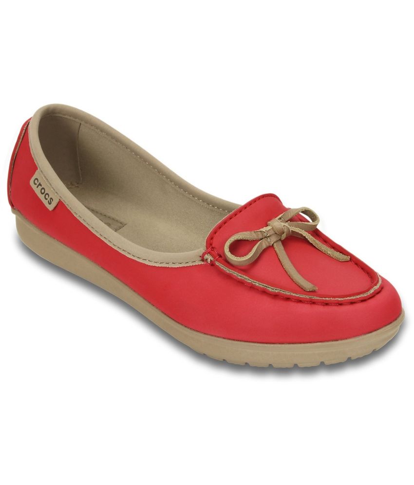 Crocs Color:Red Standard Fit Casual Shoes Price in India- Buy Crocs ...