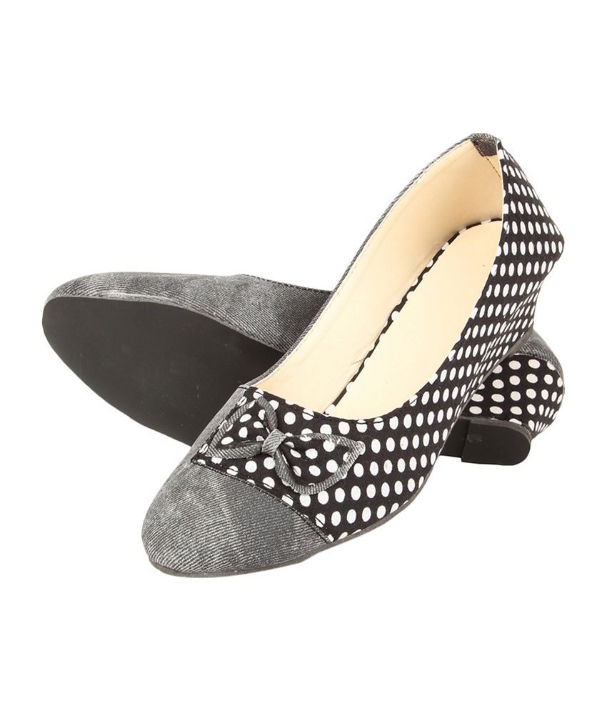 gray low heel sandals