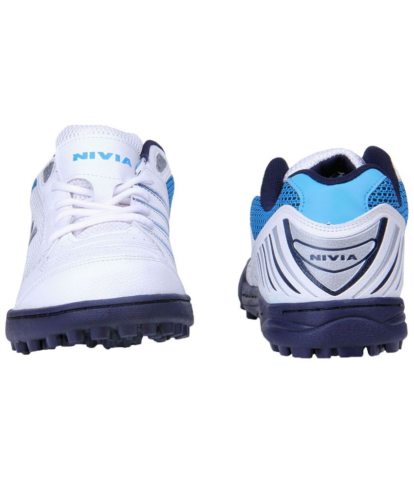 Nivia White & Blue Caribbean Cricket Shoes for Men Buy Nivia White & Blue Caribbean Cricket