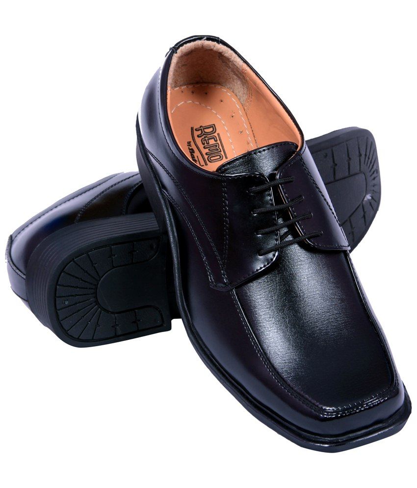 male indian shoes