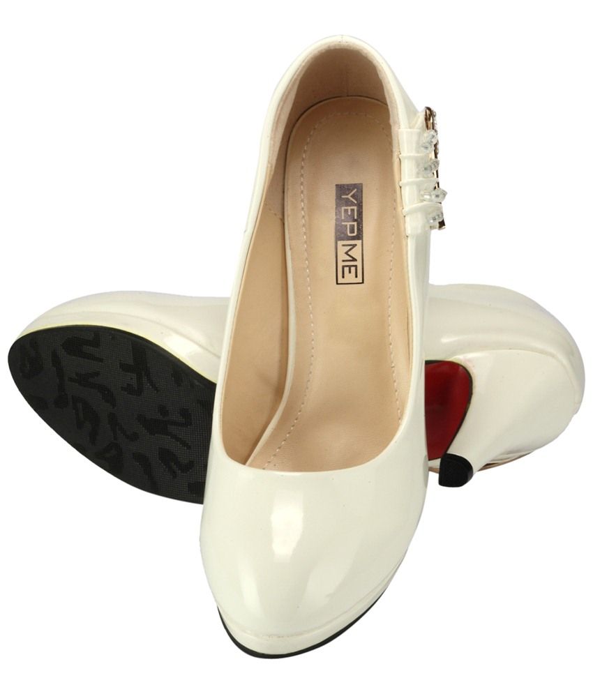 white wedge pumps women's