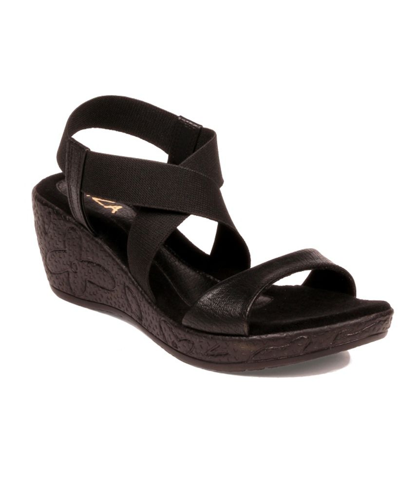 Liza Brown Wedges Sandals Price in India- Buy Liza Brown Wedges Sandals ...