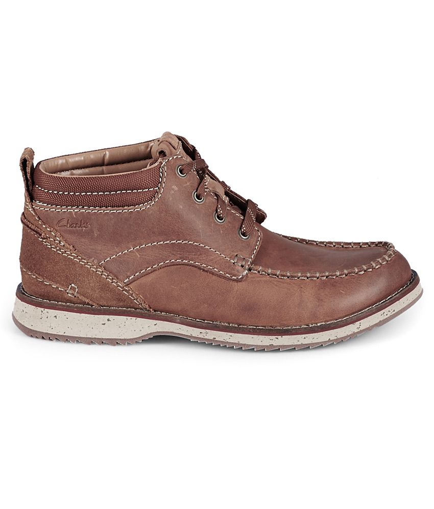 tan clarks