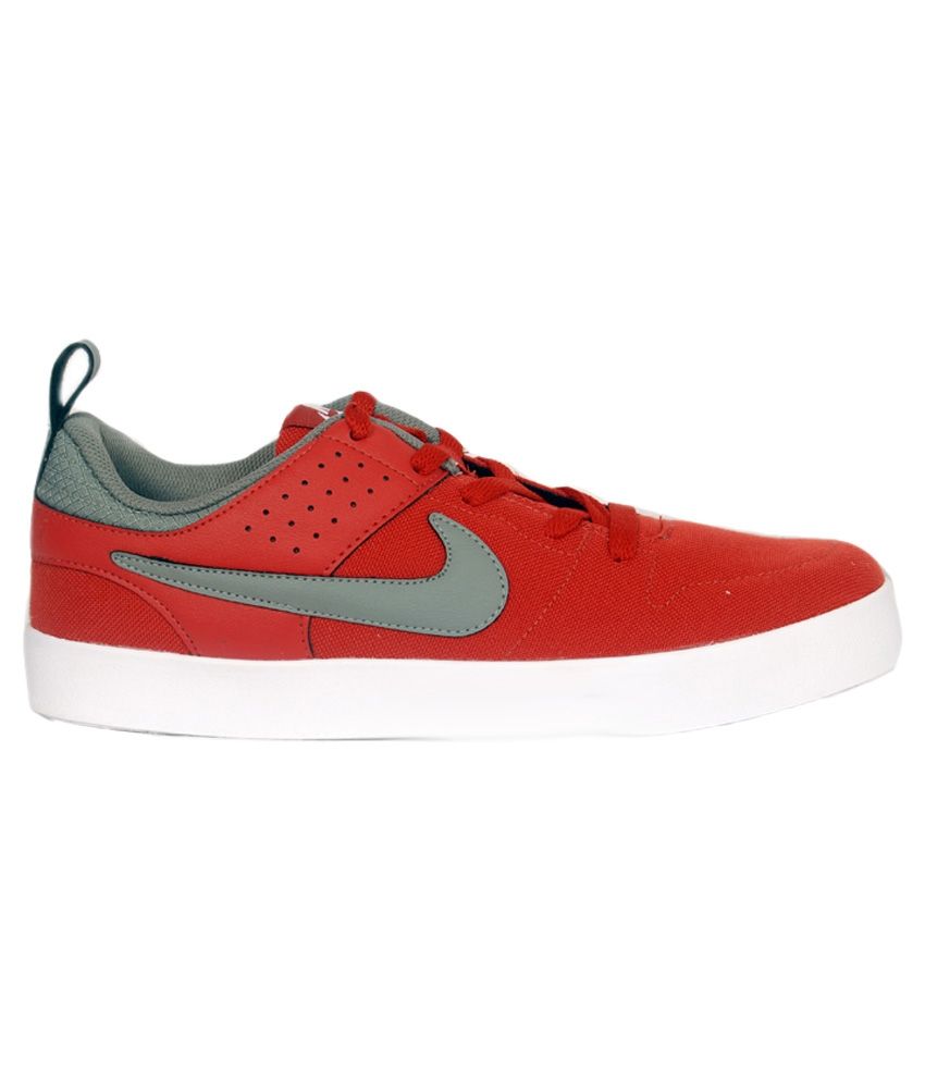 nike liteforce iii sneakers