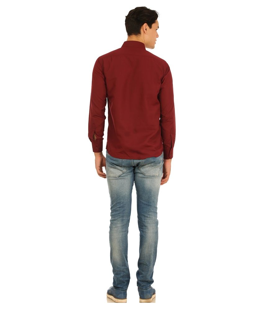 casual maroon shirt