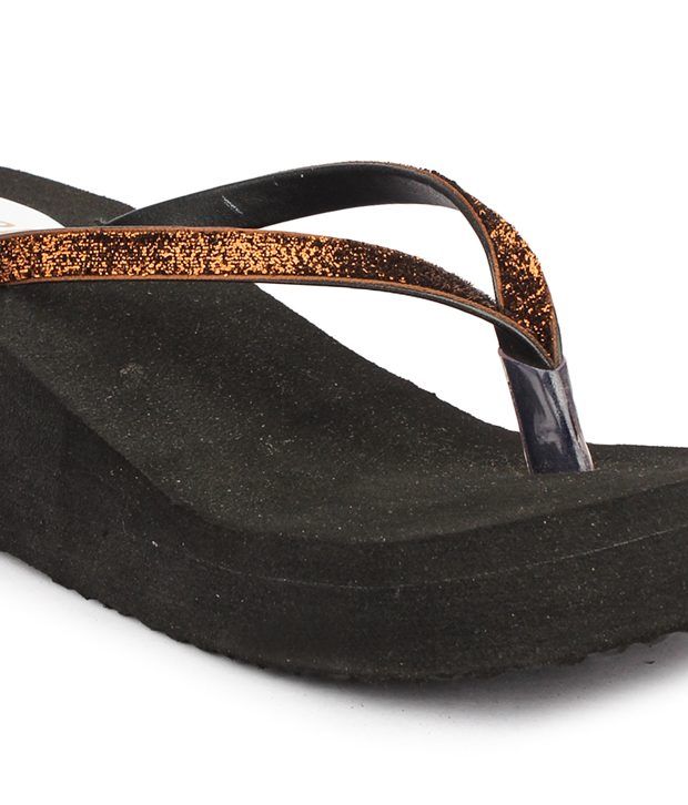 Do Bhai Gold Flip Flops Price in India- Buy Do Bhai Gold Flip Flops Online at Snapdeal