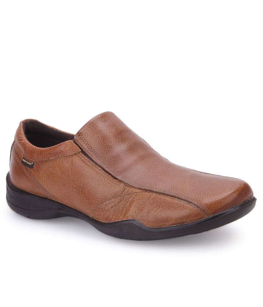 red tape tan shoes
