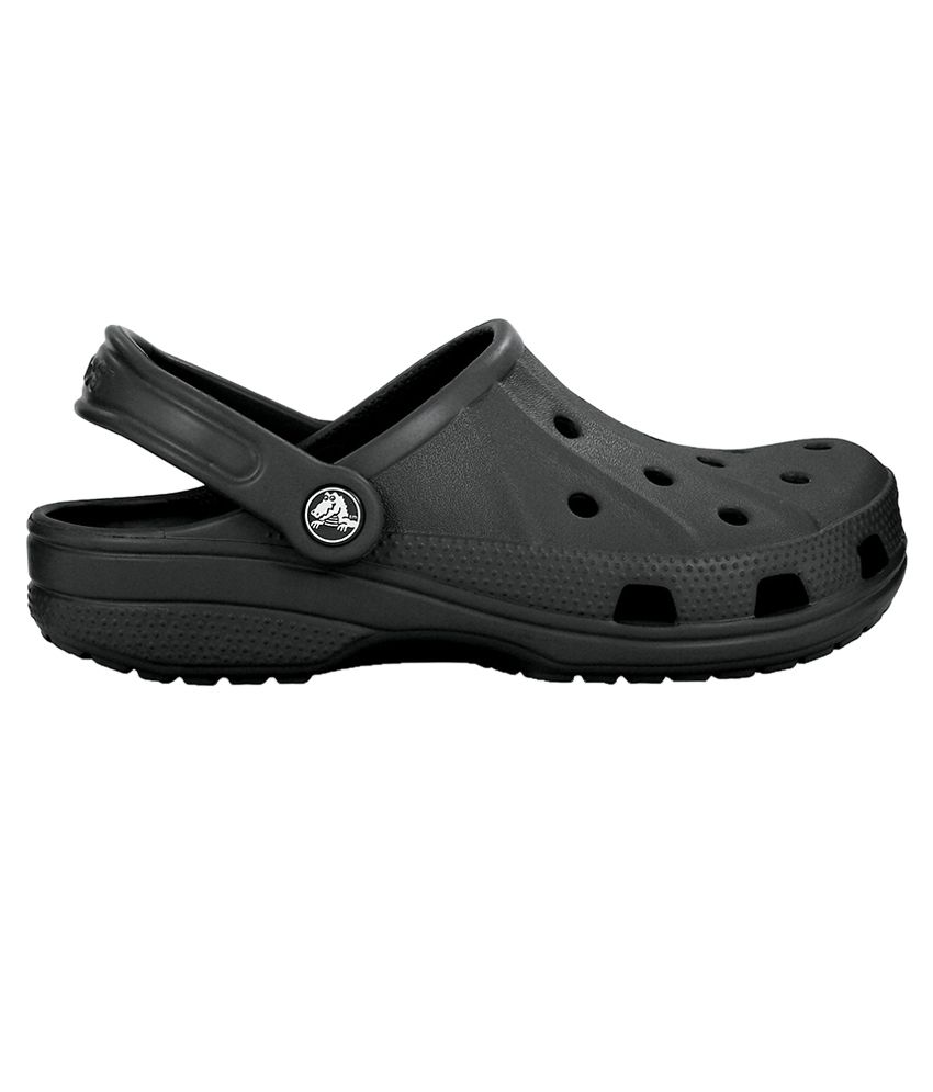  Crocs  Black Floater Sandal  Roomy Fit Price in India Buy 