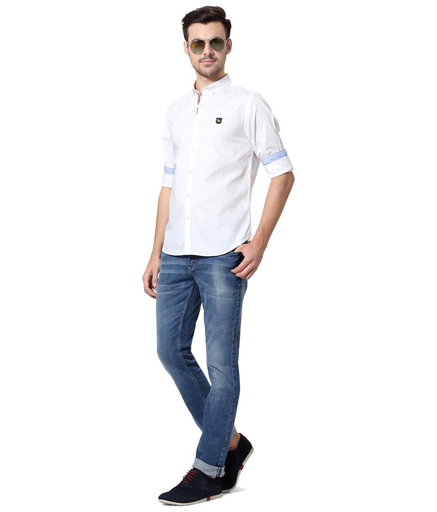 white shirt pantaloons