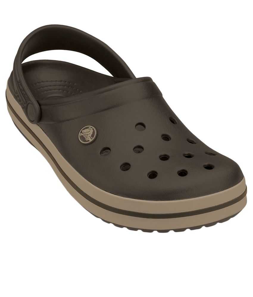 crocs relaxed