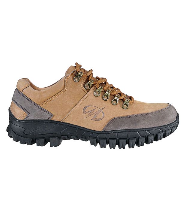 robust running shoes