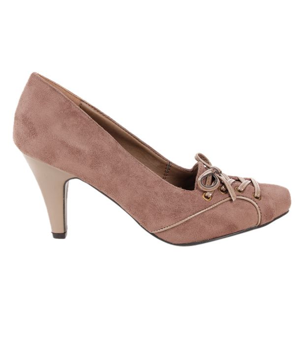khaki canvas pumps