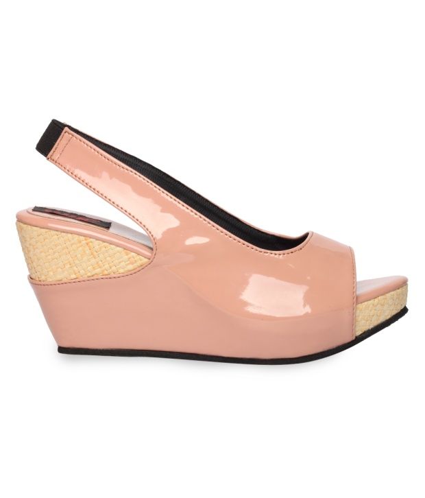 womens light pink wedges