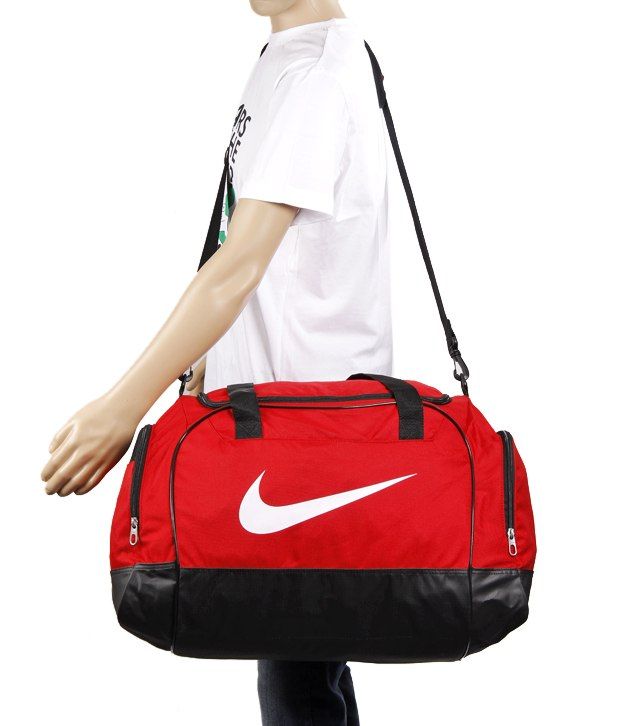 Nike Black & Red Duffle Bag - Buy Nike Black & Red Duffle Bag Online at Low Price - Snapdeal