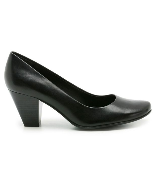 clarks pumps price