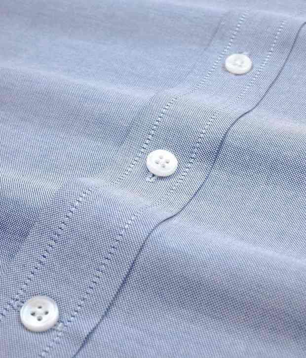 stiff collar button down