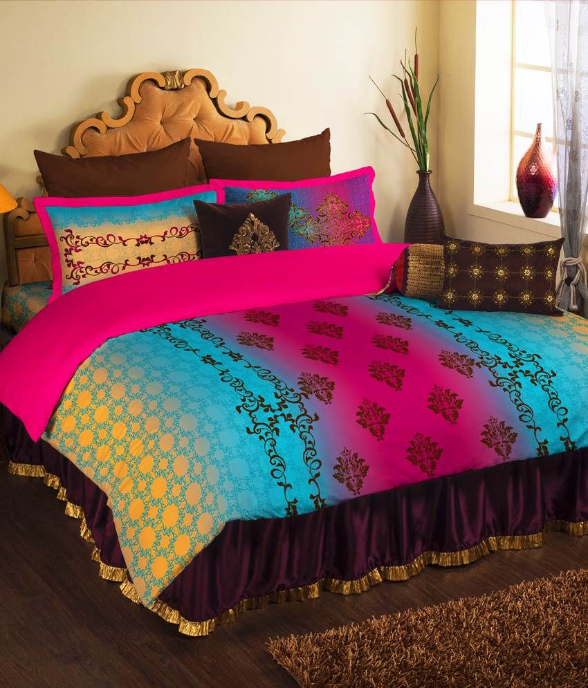 Portico New York Neeta Lulla Multicolour Double Bedlinen & 4 Pc & 2 Cushion Covers 400 TC