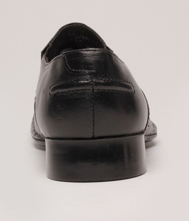 Lee Cooper Black Formal Shoes Art LC9895BLK Price in India- Buy Lee ...