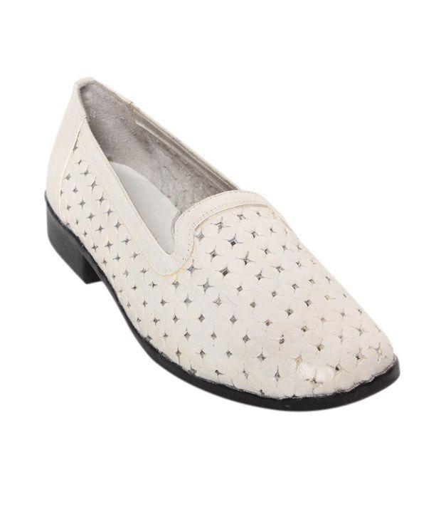 Cloud Comfort Refined White Formal Shoes Price in India- Buy Cloud ...