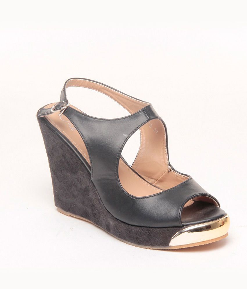 imported sandals online