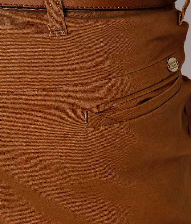 khaki chinos