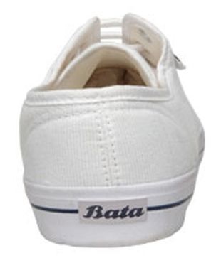 bata white canvas shoes