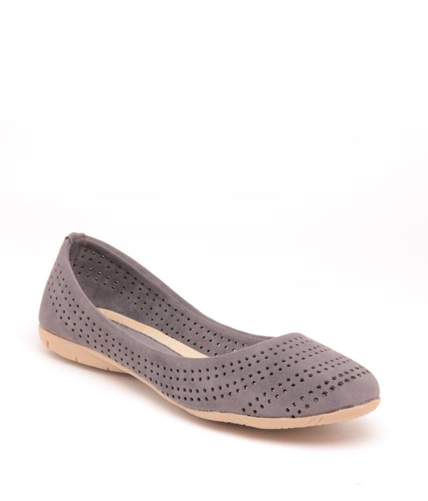 grey ballerina flats