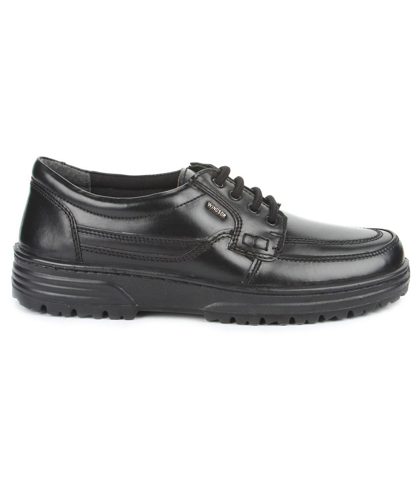 Liberty Black Formal Shoes Price in 