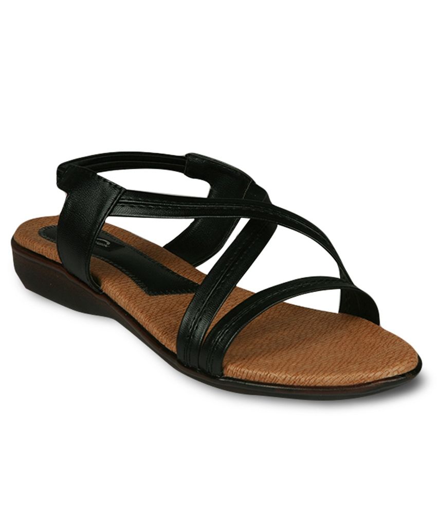 black flat sandals comfortable