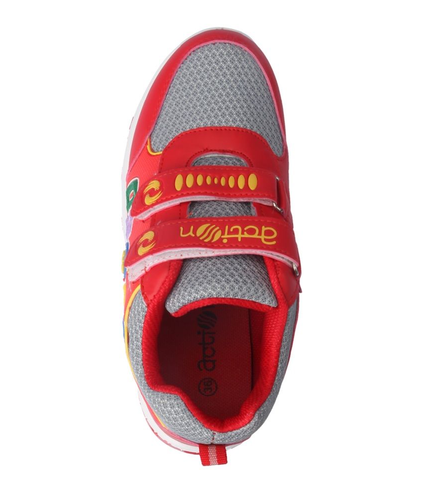 action flotter chappal price