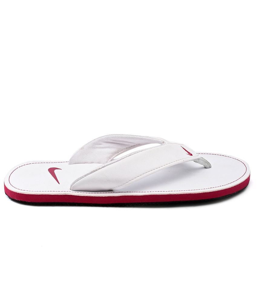 nike slippers white colour