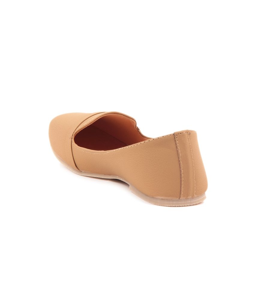 circle heel booties