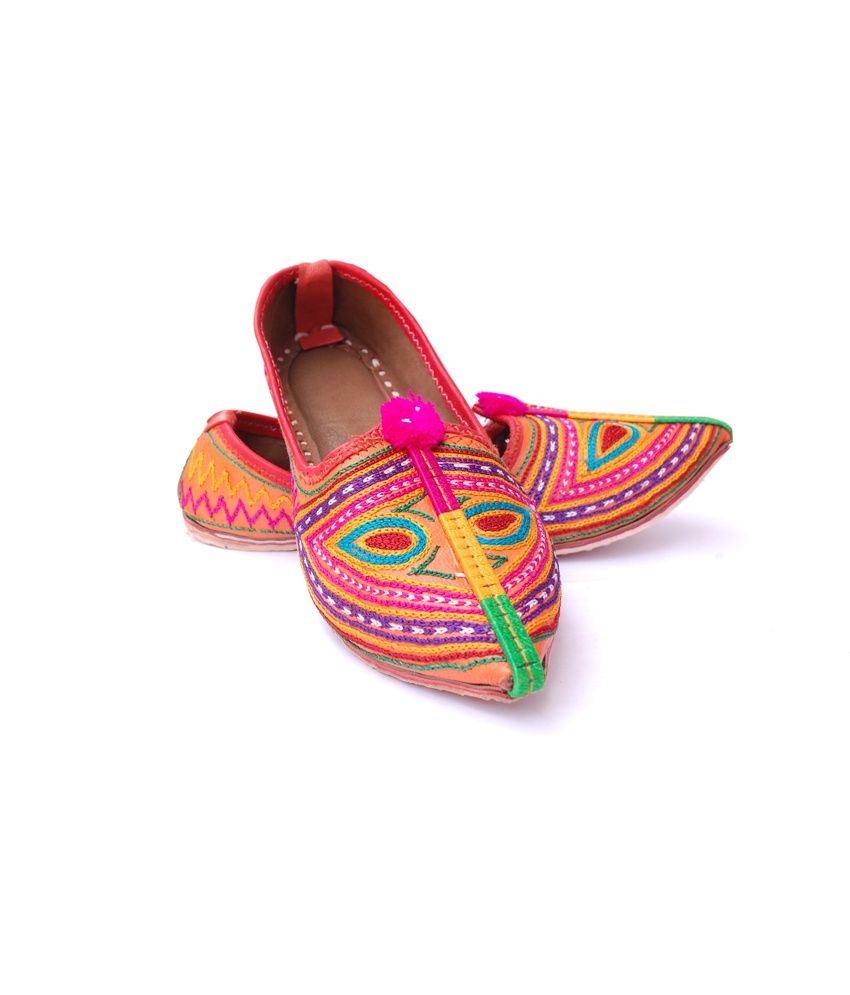 Veronica Jodhpuri Flat Heel Juti Price in India- Buy Veronica Jodhpuri Flat Heel Juti Online at 