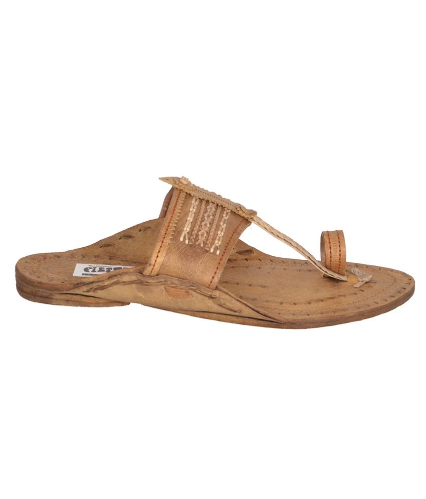 Pietaan Mens Kolhapuri Chappals - Buy Pietaan Mens Kolhapuri Chappals ...