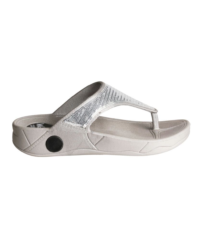 khadims waves slippers for ladies