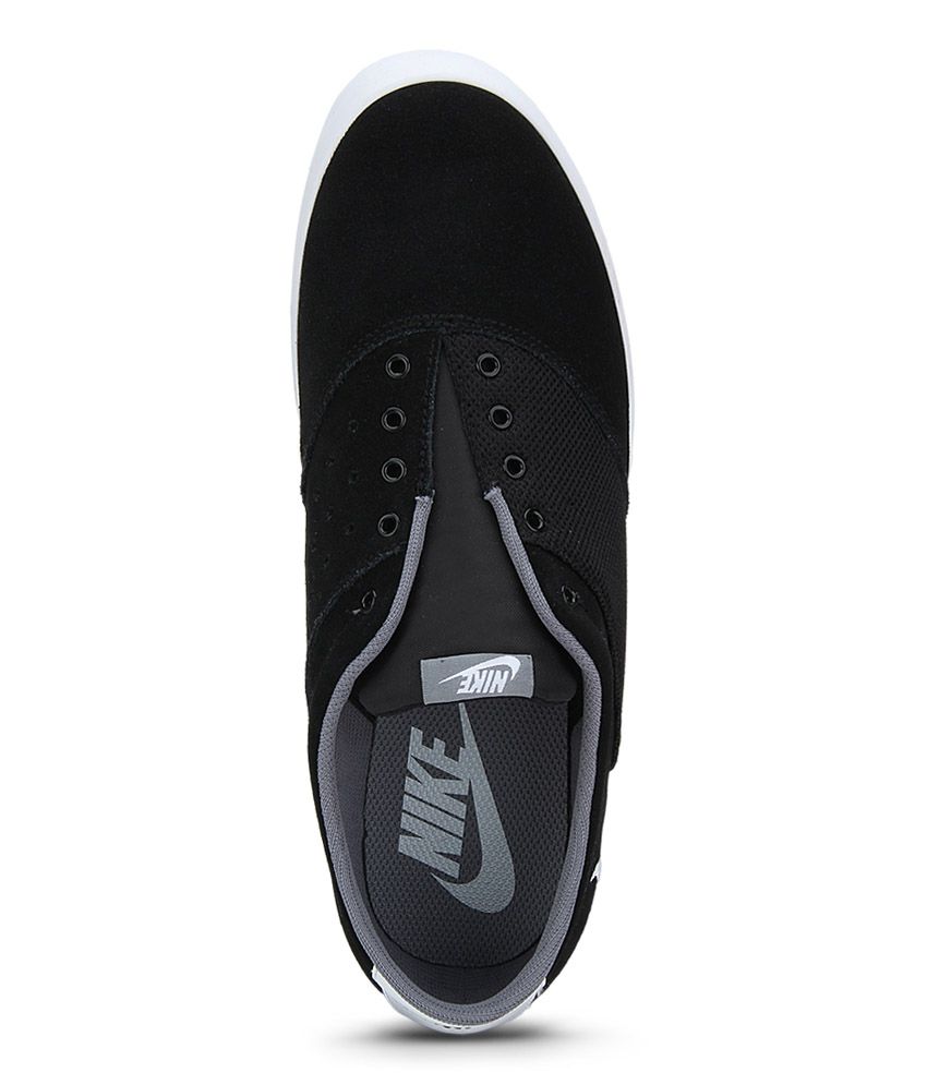 Nike Mini Sneakers Black Price in India- Buy Nike Mini ...