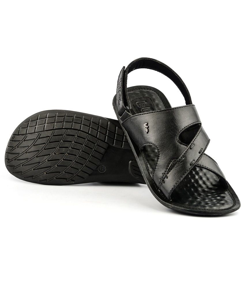 ajio lee cooper sandals