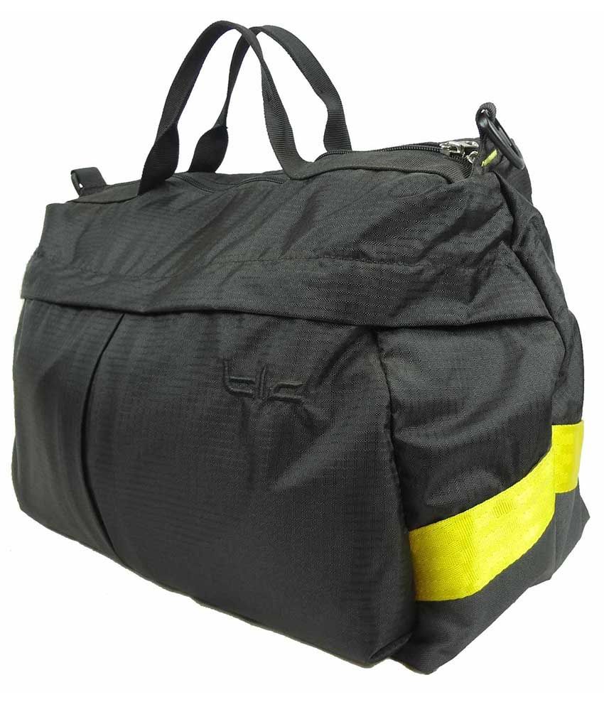 black gym holdall