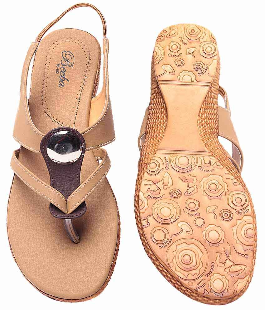 ladies beige sandals