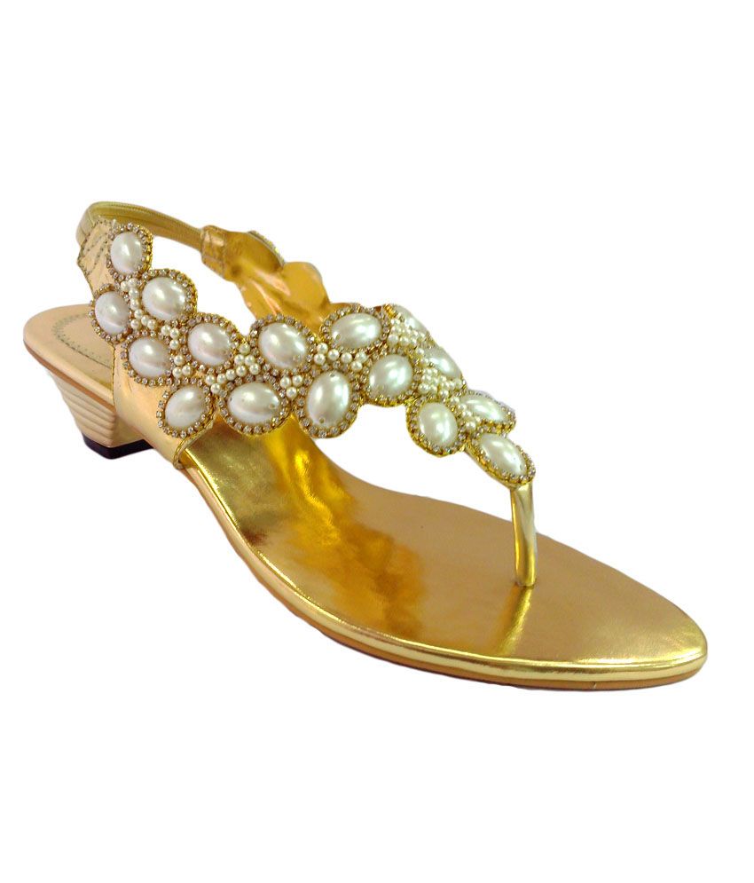 Shoe Centre Pearls Stone Studded 1.25 O 