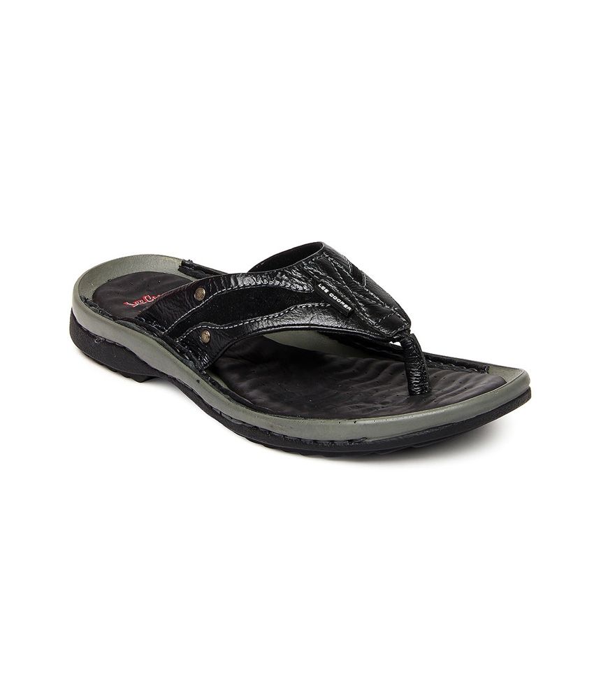 lee cooper chappals