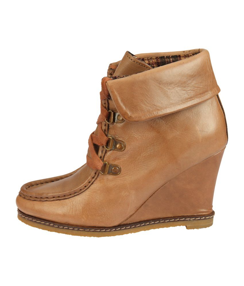 Womenz Collection Brown Flat Boots Price in India- Buy Womenz ...