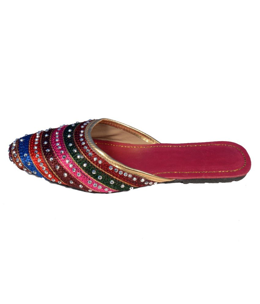 Footwear Multicolour Flat Daily Wear Ethnic Jutti Price in India- Buy ...