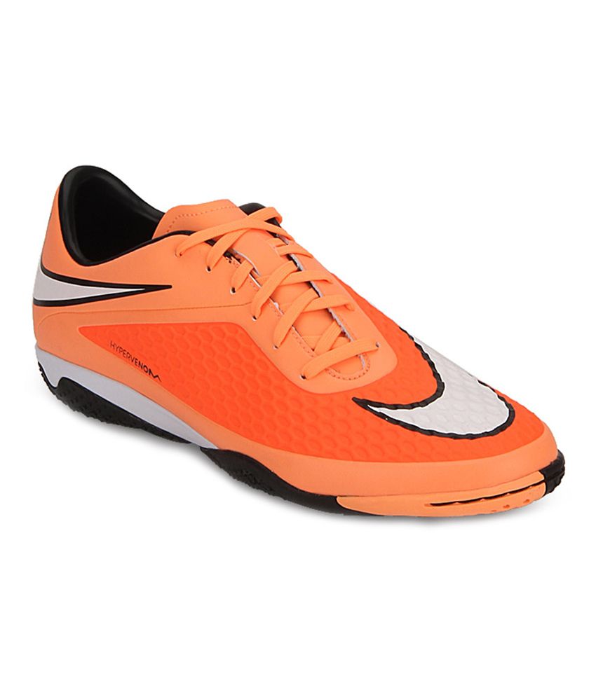 nike orange football shoes